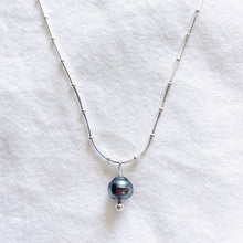 Load image into Gallery viewer, Sterling Silver Tahitian Pearl Necklace

