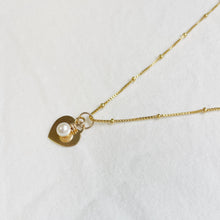 Load image into Gallery viewer, Heart and Pearl Charm Necklace
