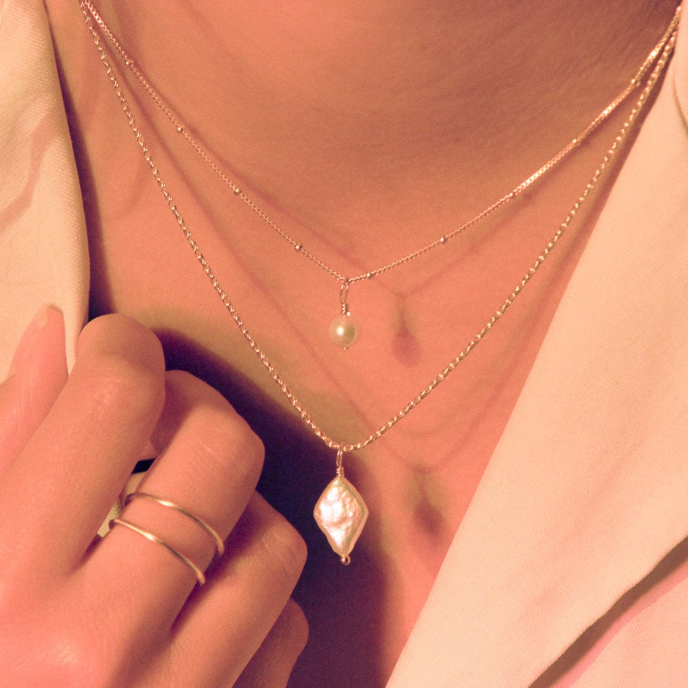 Diamond Shaped Pearl Necklace