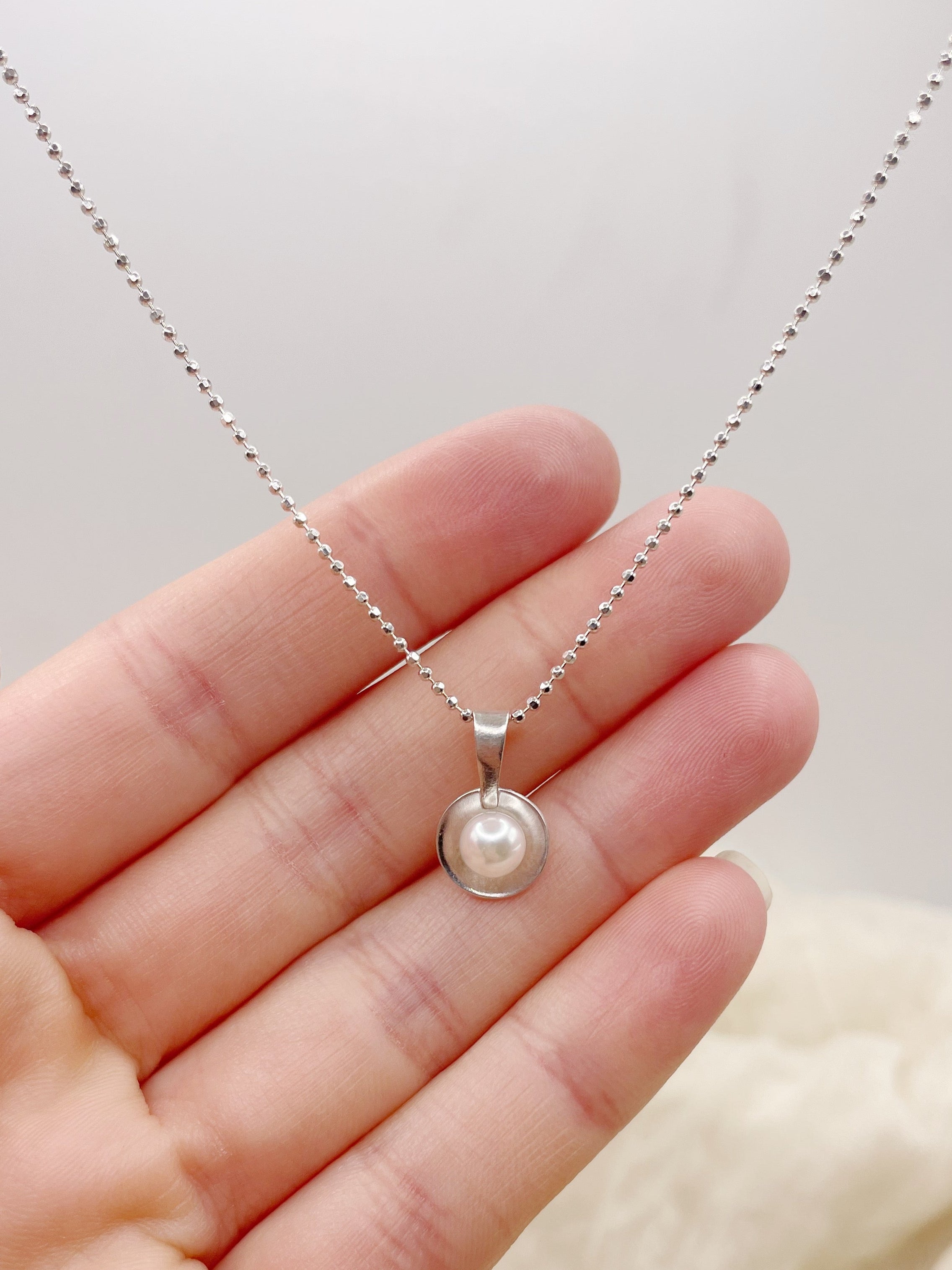 Silver Oyster Necklace