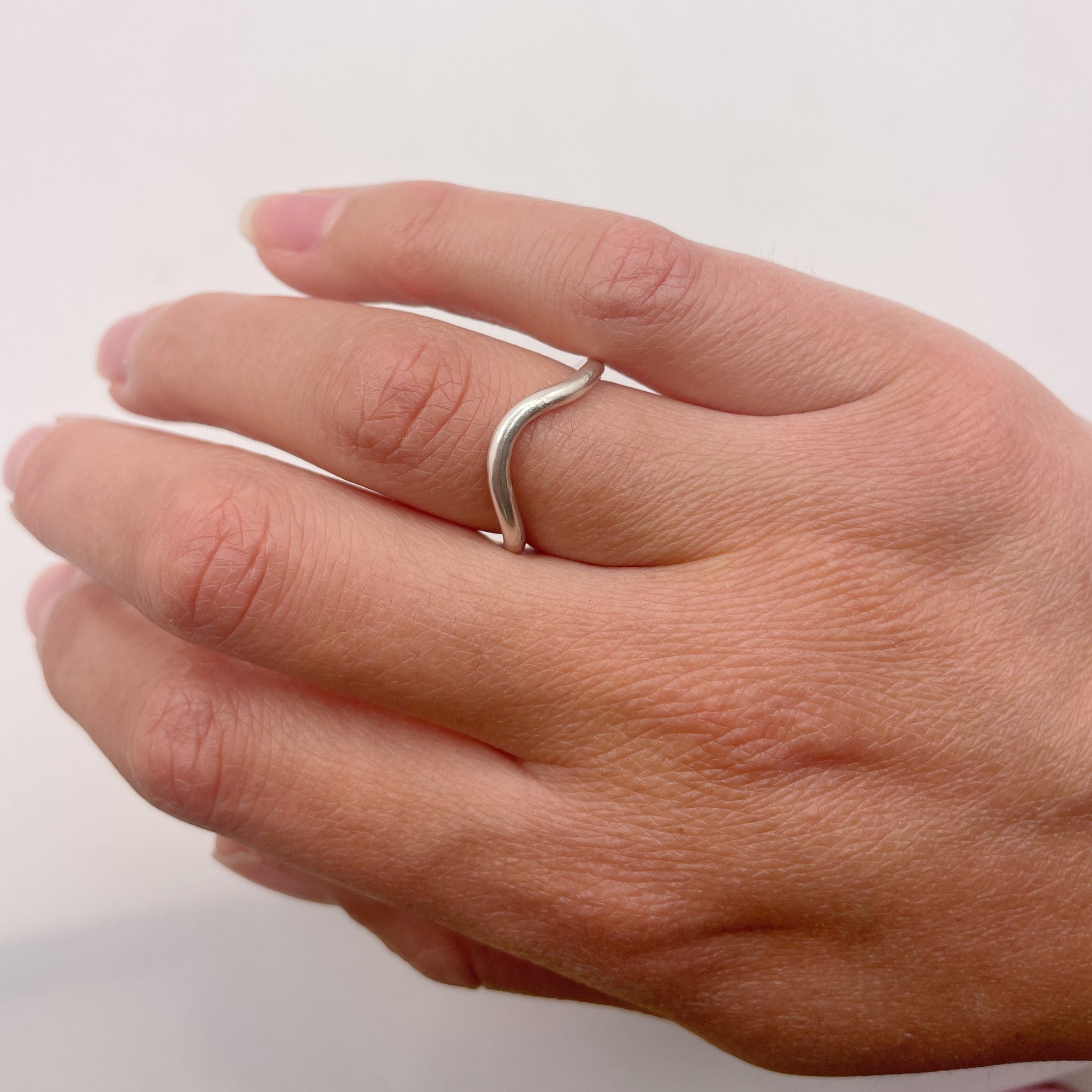 Modern Style Sterling Silver Curved Ring 