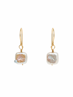 Gold -filled earrings with square pearl drops